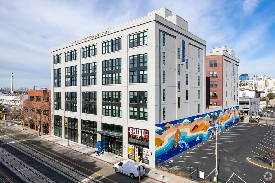 378 Embarcadero W, Oakland, CA à louer - Photo principale - Image 2 de 7