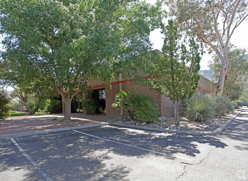 10940 N Stallard Pl, Oro Valley, AZ for lease - Primary Photo - Image 1 of 8