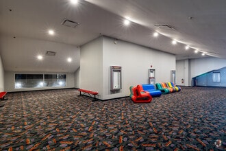 1280 Rue Douglas, Saint-jean-sur-richelieu, QC for lease Interior Photo- Image 1 of 3