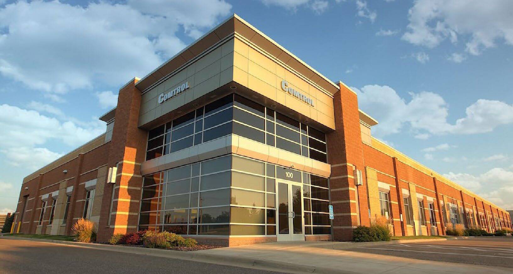100-200 5th Ave NW, Saint Paul, MN for lease Building Photo- Image 1 of 7