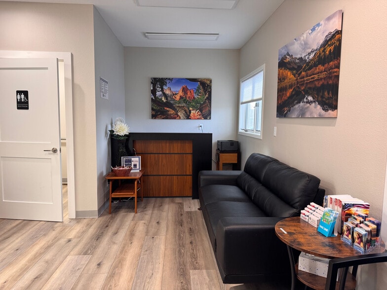 1974 Blue Mesa Ct, Loveland, CO à louer - Photo du bâtiment - Image 3 de 12