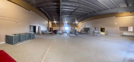 23129 N Interstate 35, New Braunfels, TX for lease Interior Photo- Image 1 of 8