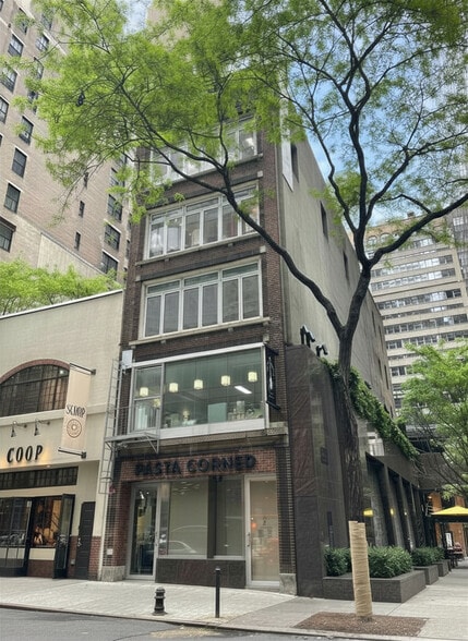 9 E 53rd St, New York, NY for lease - Building Photo - Image 2 of 7