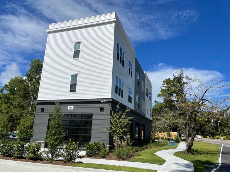 724 S Kerr Ave, Wilmington, NC for lease - Building Photo - Image 2 of 6