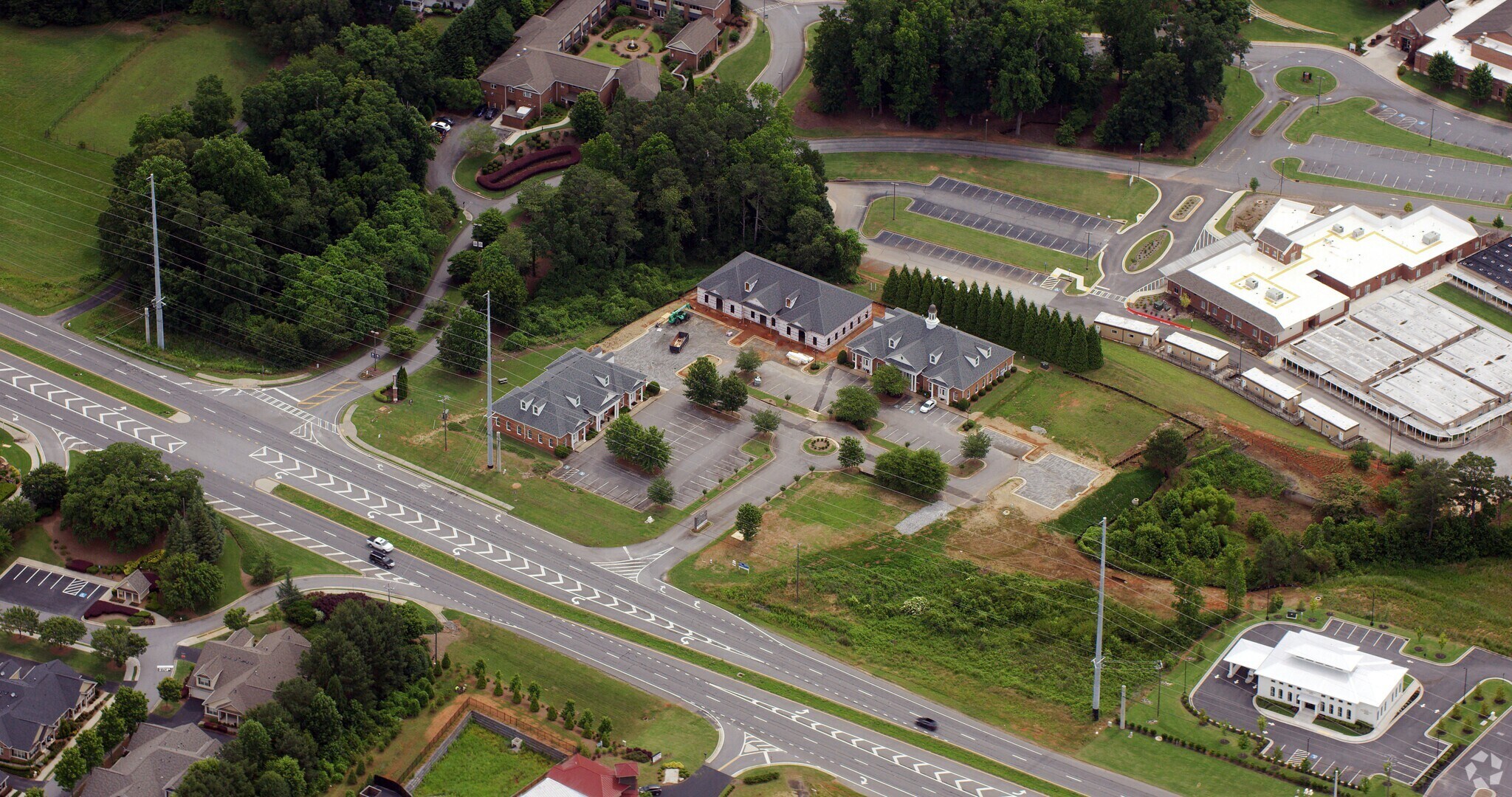 979 Peachtree Pky, Cumming, GA à louer Photo principale- Image 1 de 5