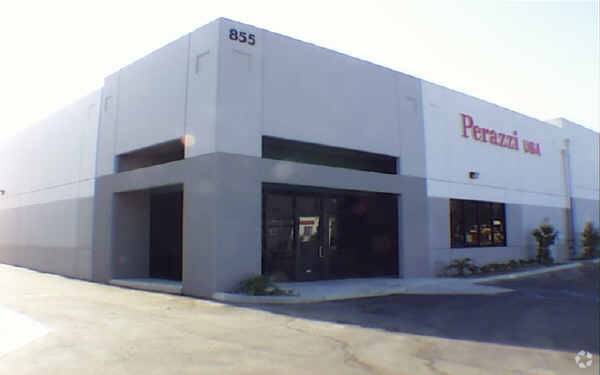 855 N Todd Ave, Azusa, CA à louer Photo principale- Image 1 de 6