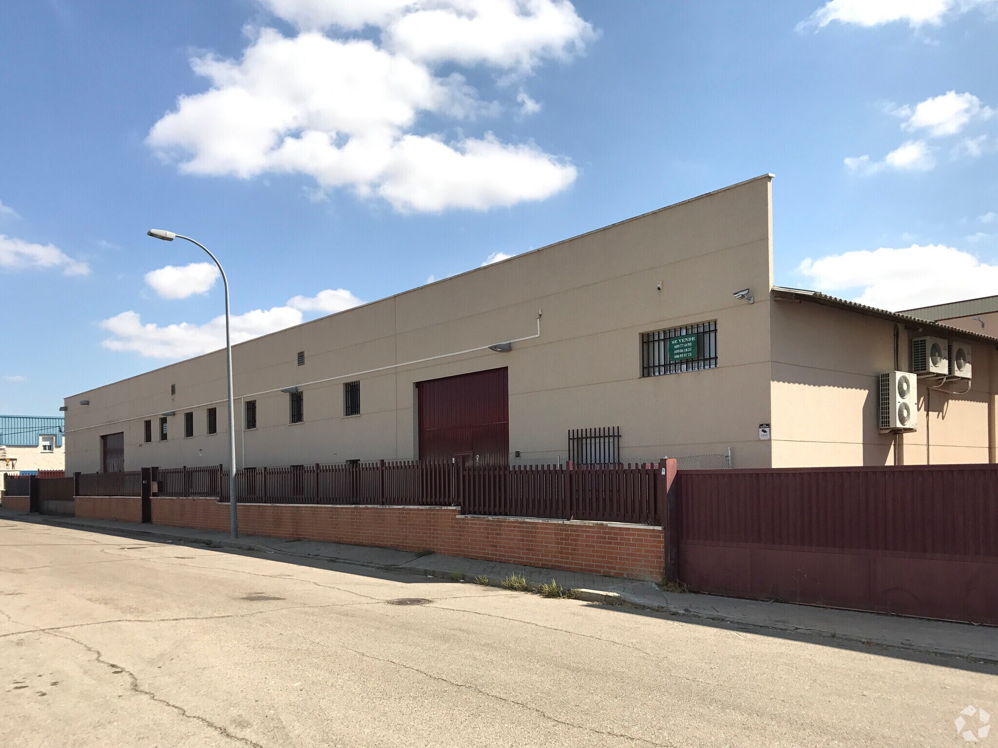 Travesía Igarsa, 1, Paracuellos de Jarama, Madrid for sale Primary Photo- Image 1 of 17