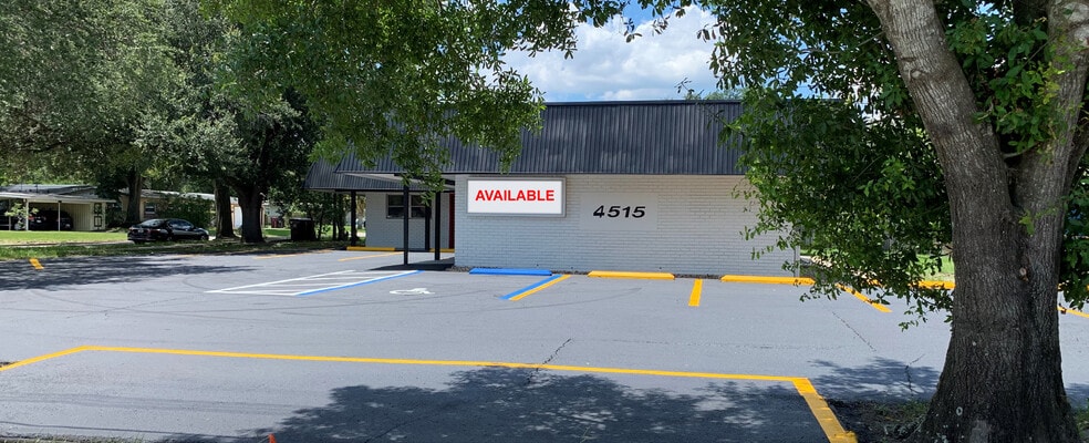 4515 Curry Ford Rd, Orlando, FL à vendre - Photo du bâtiment - Image 3 de 11