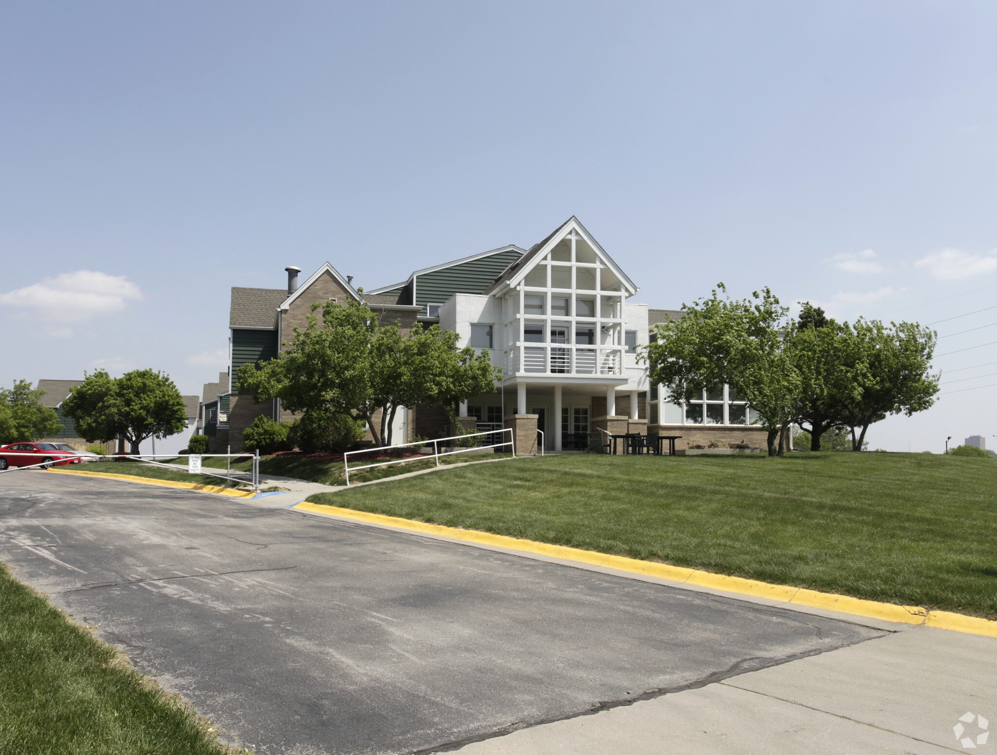 7315 Hickory St, Omaha, NE for sale Primary Photo- Image 1 of 3