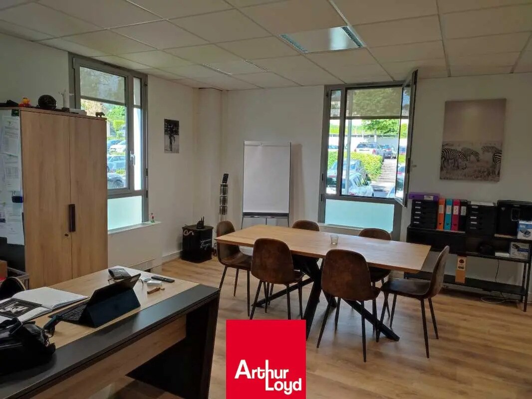 Bureau dans Limas à louer Photo du bâtiment- Image 1 de 4