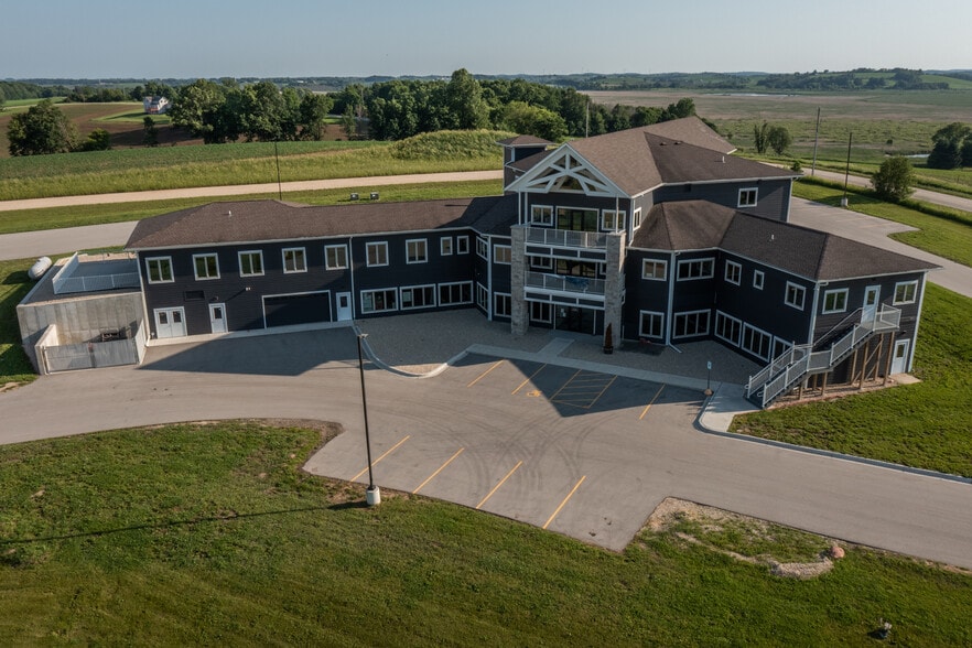 N9450 Mohawk Rd, Theresa, WI à vendre - Photo du bâtiment - Image 3 de 25