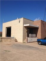 2535 Farrington St, Dallas TX - Warehouse