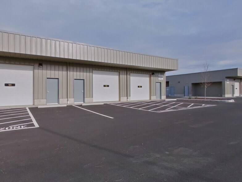 3985 Kathryn Ave, Springfield, OR à louer - Photo du bâtiment - Image 3 de 4