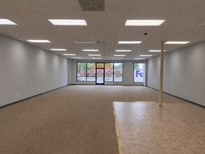 6801-6807 Odana Rd, Madison, WI for lease Interior Photo- Image 2 of 4