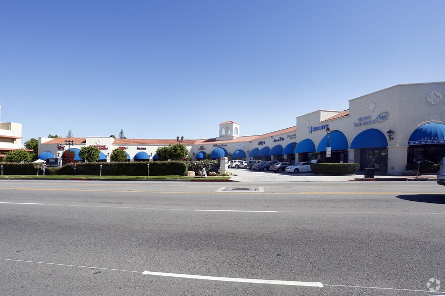 18711-18737 Ventura Blvd, Tarzana, CA for lease - Building Photo - Image 2 of 3