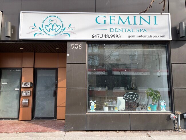 More details for 532-538 College St, Toronto, ON - Retail for Lease