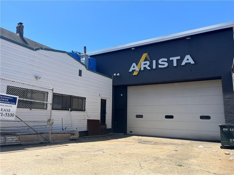 360 Broadway, Staten Island, NY for sale - Building Photo - Image 3 of 12