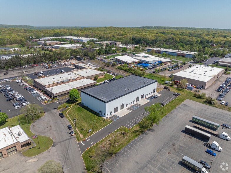 17 Van Vooren Drive, Oakland, Bergen County, NJ, Oakland, NJ for lease - Aerial - Image 2 of 8