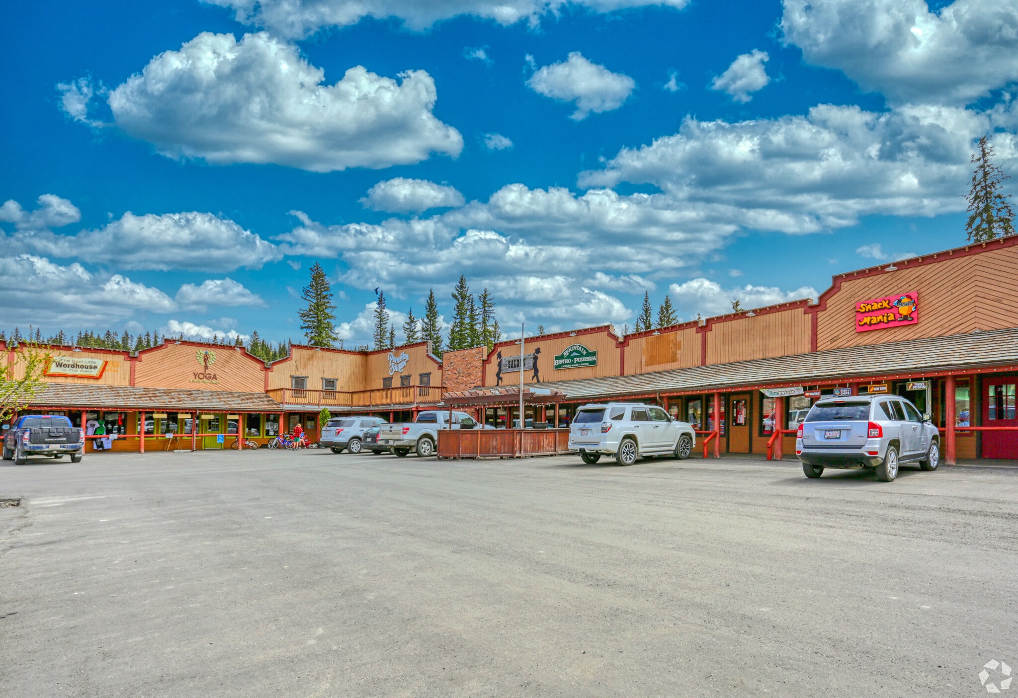 7 Balsam Ave, Rocky View No 44, AB for sale Building Photo- Image 1 of 1