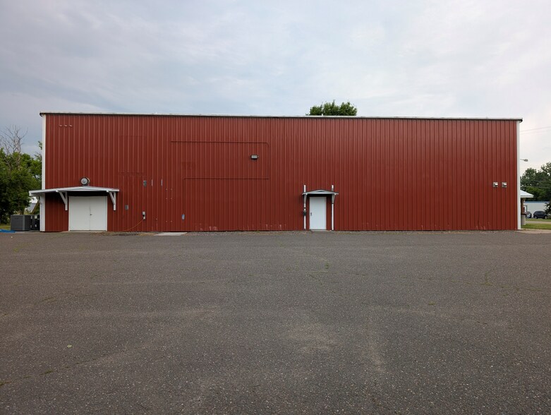 520 Blanding Woods Rd, Saint Croix Falls, WI à vendre - Photo du bâtiment - Image 3 de 9