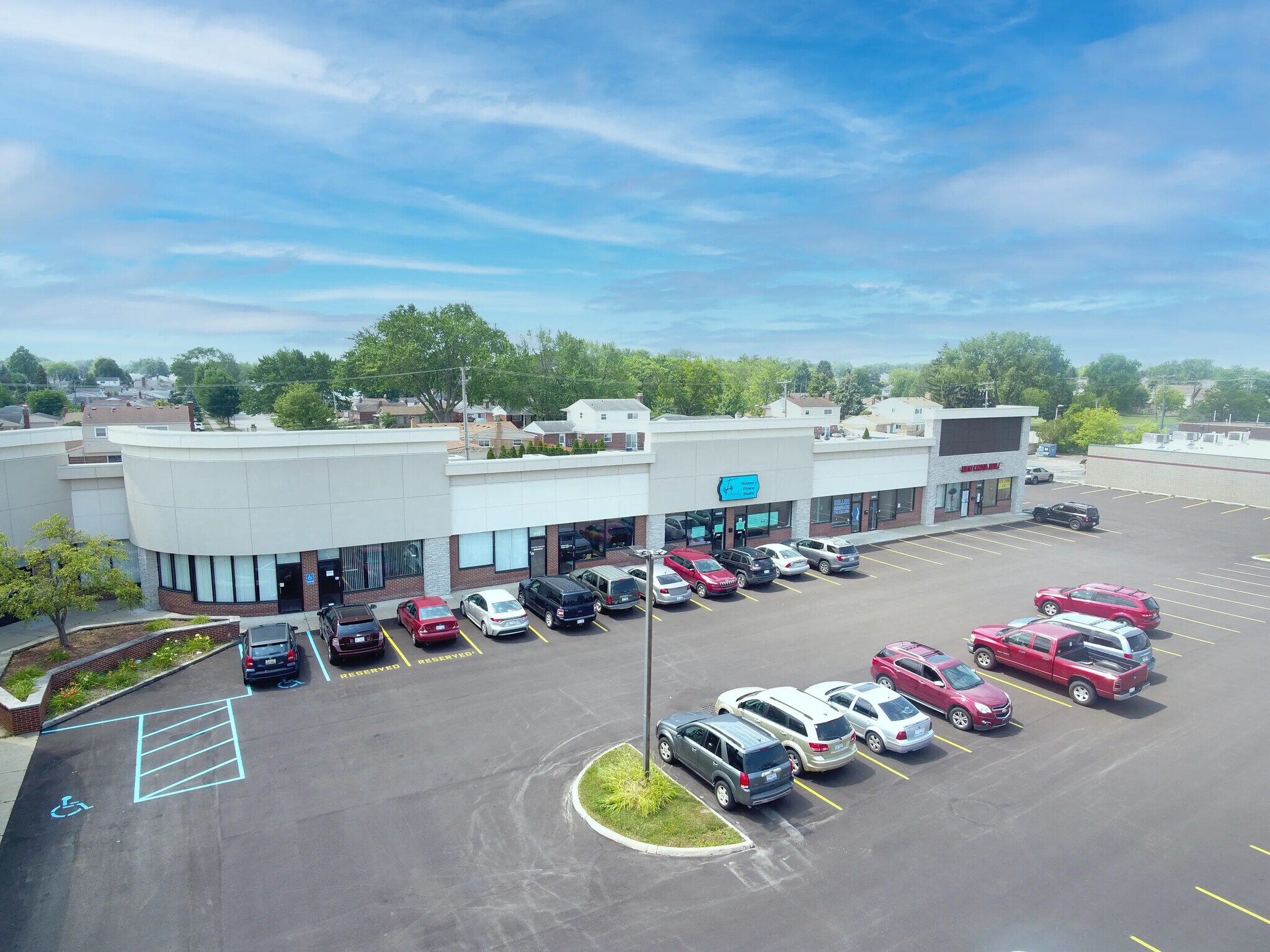 14605-14709 Northline Rd, Southgate, MI for lease Building Photo- Image 1 of 4