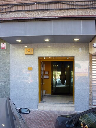 Plus de détails pour Calle Murillo, 15, Alcalá de Henares - Multi-résidentiel à vendre