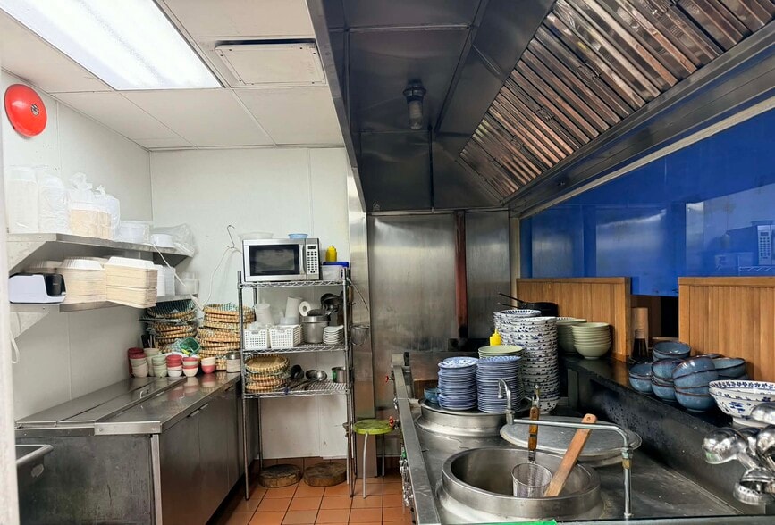 2780 Kingsway, Vancouver, BC à vendre - Photo du bâtiment - Image 2 de 3