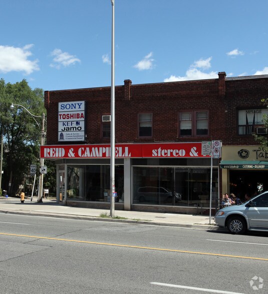 2011-2013 Yonge St, Toronto, ON à vendre - Photo principale - Image 1 de 1