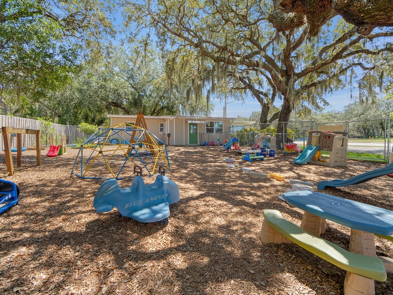 10 N Hilltop Dr, Titusville, FL for sale - Building Photo - Image 3 of 26