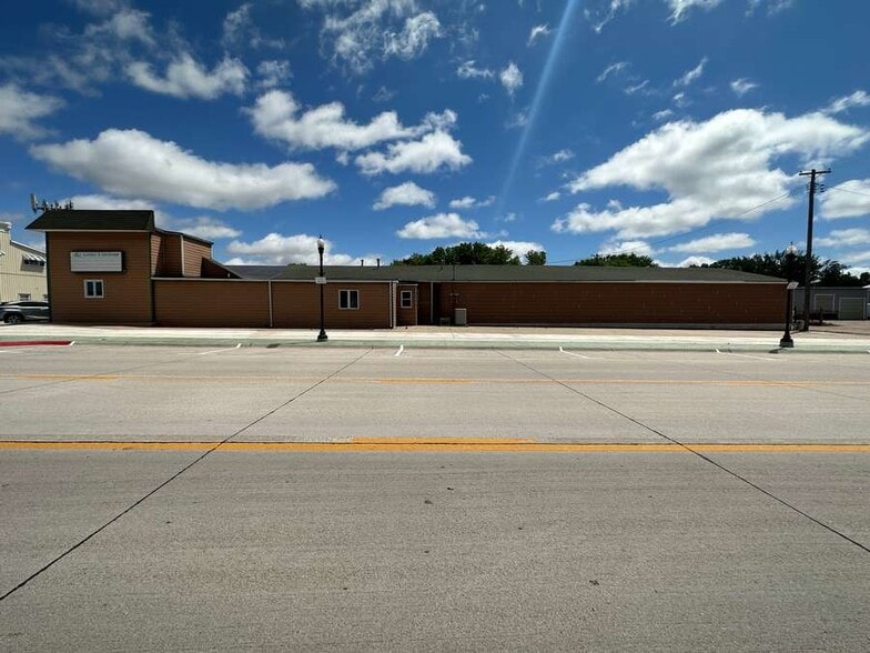 401 E Everett St, Oneill, NE for sale - Building Photo - Image 2 of 6
