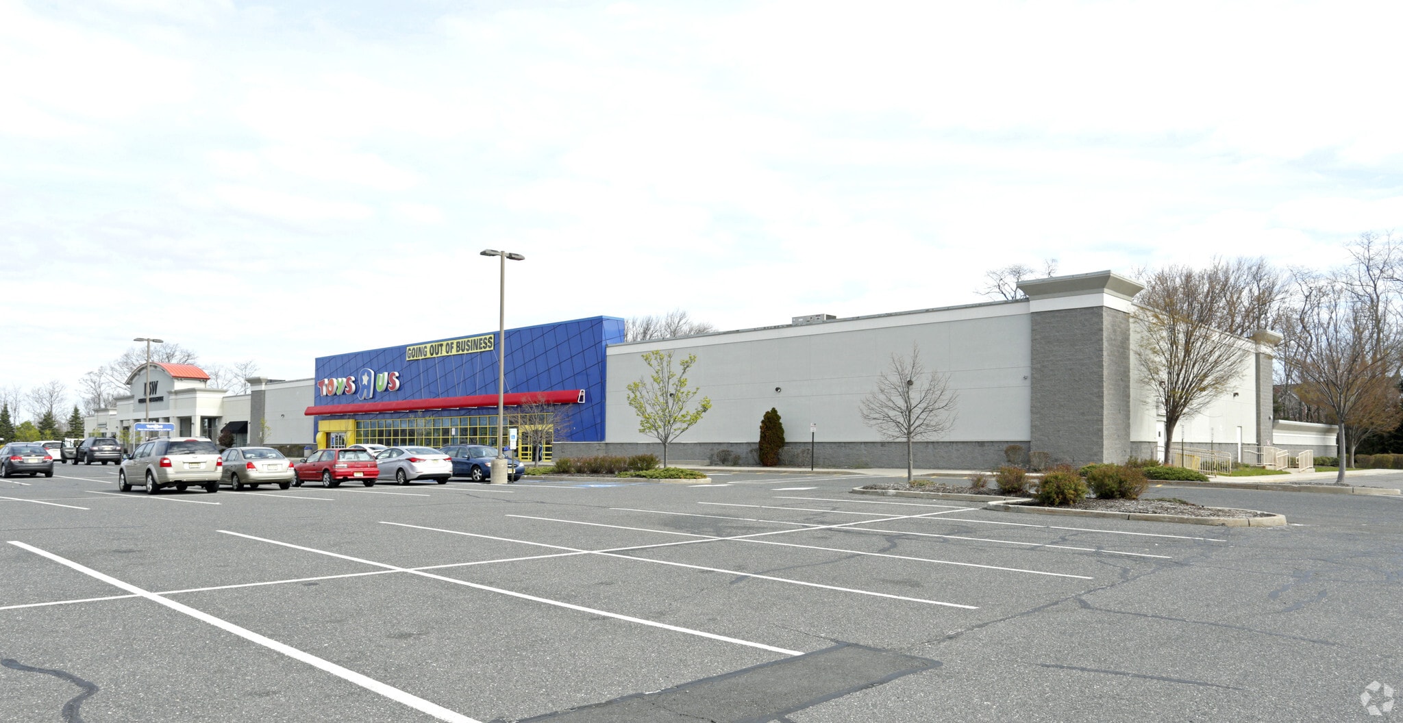 133-137 Highway 35, Eatontown, NJ for lease Primary Photo- Image 1 of 18