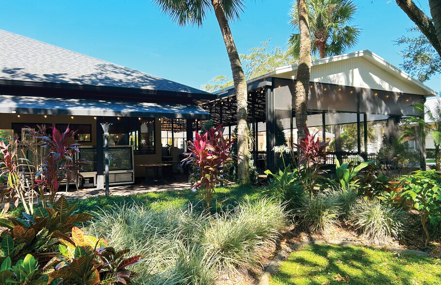 1301 Winter Springs Blvd, Winter Springs, FL à louer - Photo du bâtiment - Image 3 de 8