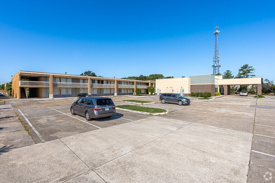 9970 Airline Hwy, Baton Rouge, LA à vendre - Photo du bâtiment - Image 2 de 26