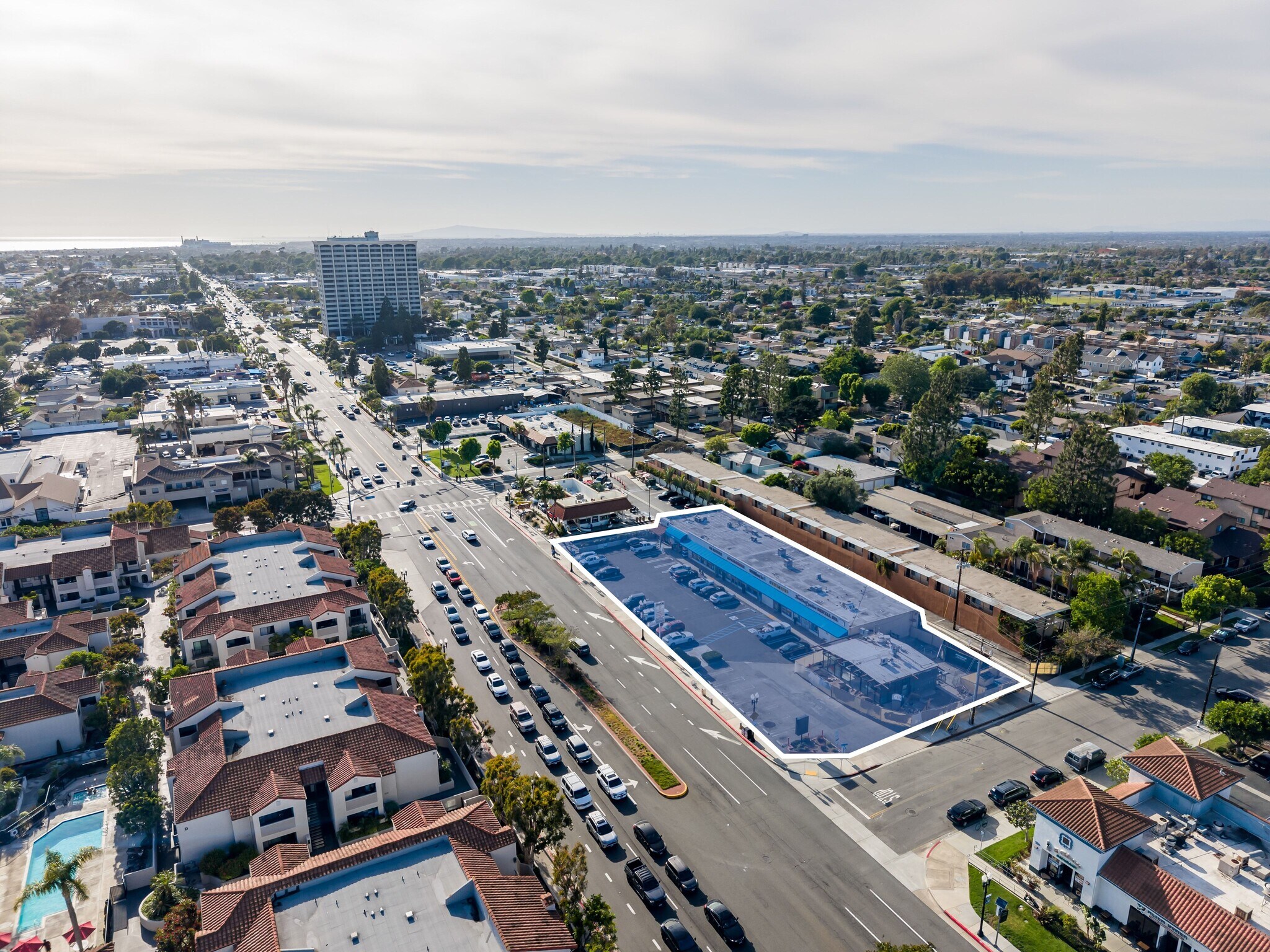 570-590 W 19th St, Costa Mesa, CA à vendre Photo principale- Image 1 de 17