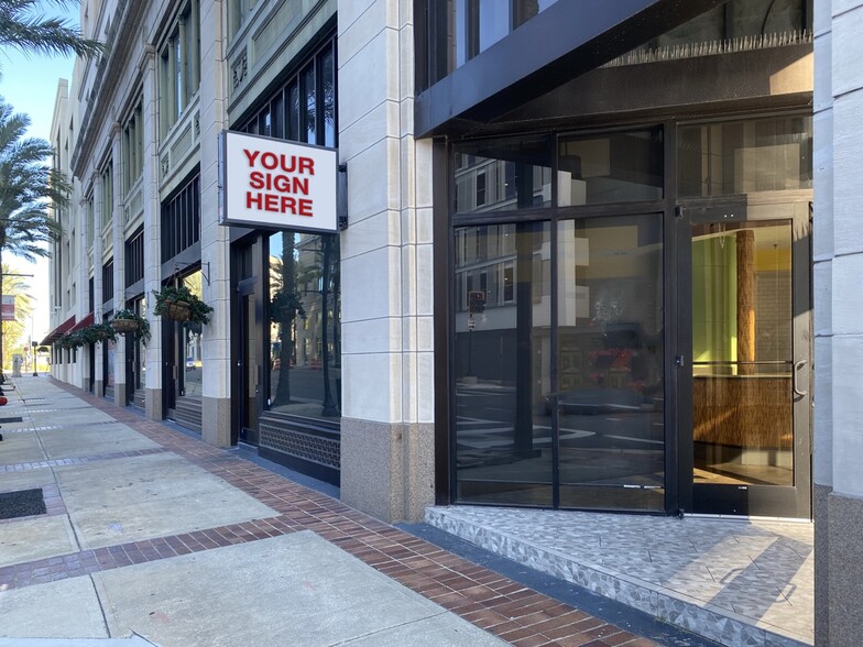 11 E Forsyth St, Jacksonville, FL à louer - Photo du bâtiment - Image 2 de 15