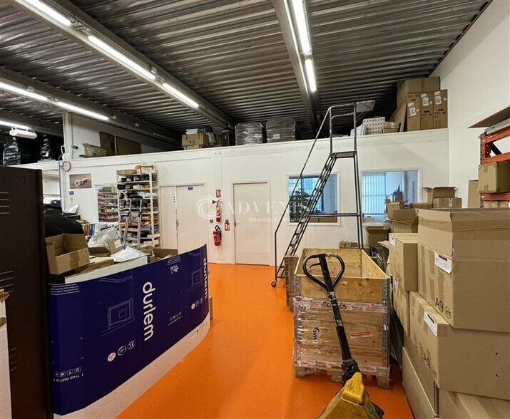 Flex in Croissy Beaubourg for lease - Interior Photo - Image 3 of 12