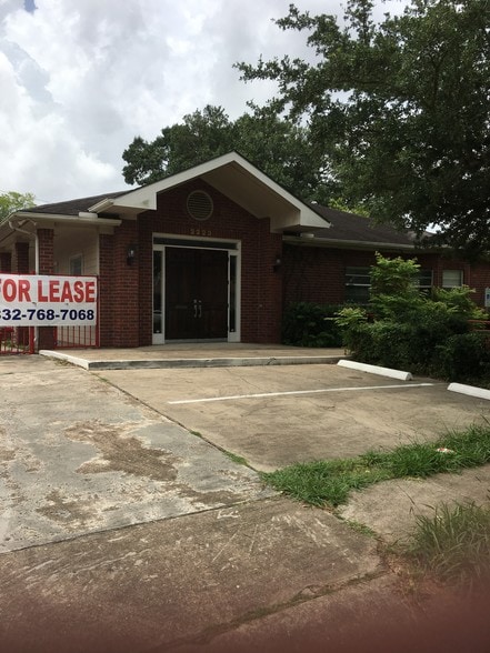2223 Dorrington St, Houston, TX à louer - Photo principale - Image 1 de 9