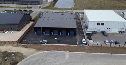 101 Progress Way, Oak Bluff, MB for lease Building Photo- Image 2 of 8