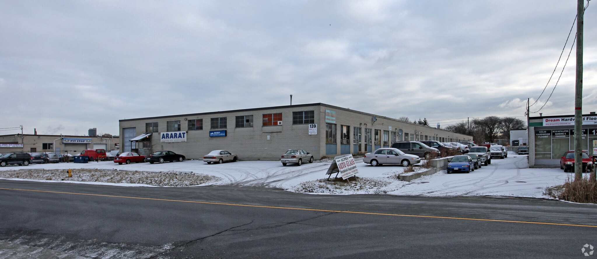 1570 Midland Ave, Toronto, ON à vendre Photo principale- Image 1 de 1