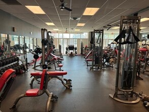 7221 State Park Rd, Fox Lake, IL à louer Photo intérieure- Image 2 de 5