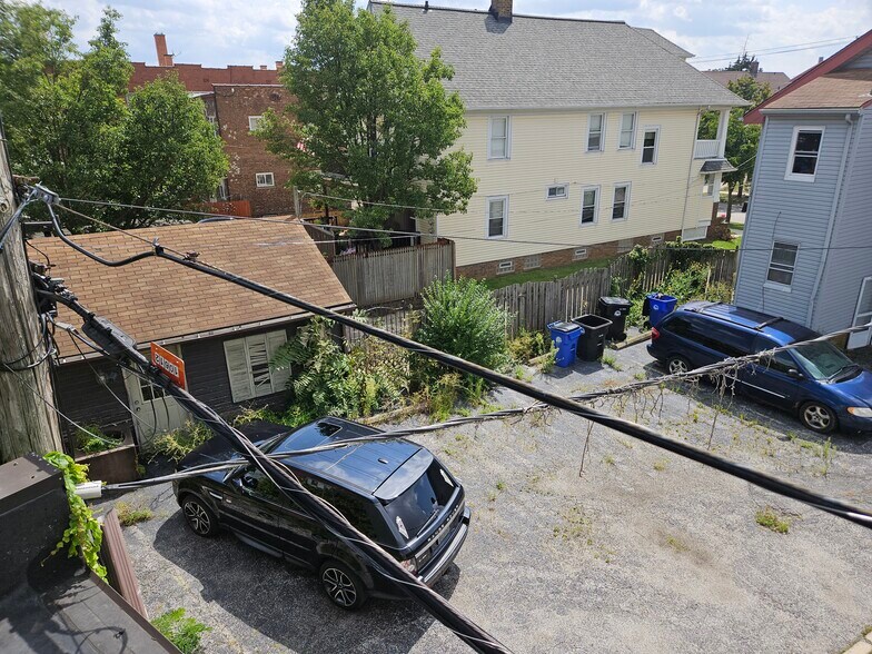 10609-10611 Lorain Ave, Cleveland, OH à vendre - Photo du bâtiment - Image 2 de 6