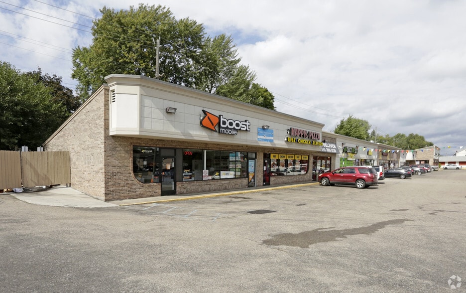 290-316 S Telegraph Rd, Pontiac, MI for lease - Primary Photo - Image 1 of 6