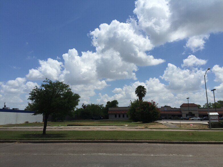 5631-5635 Telephone Rd, Houston, TX à louer - Photo du bâtiment - Image 2 de 4