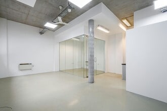 16-29 Andrews Rd, London for lease Interior Photo- Image 1 of 16