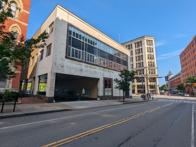 47 W Main St, Rochester, NY à louer - Photo du bâtiment - Image 3 de 4
