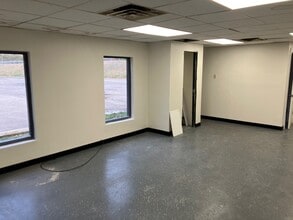 1260 Greenbrier St, Charleston, WV for lease Interior Photo- Image 1 of 10