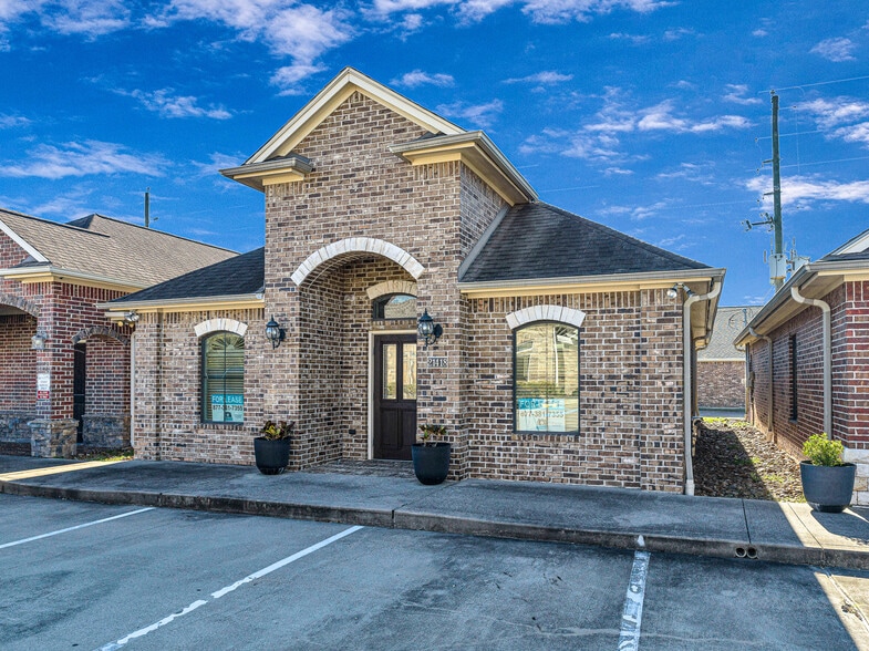 21418 Provincial Blvd, Katy, TX à louer - Photo du bâtiment - Image 3 de 31