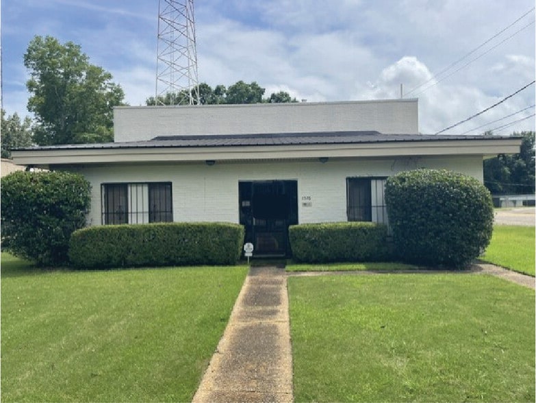 1576 Mount Meigs Rd, Montgomery, AL for sale - Building Photo - Image 3 of 4
