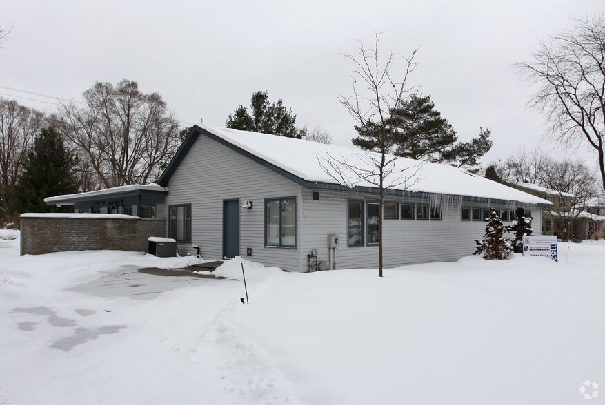 1152 Haslett Rd, Haslett, MI à vendre - Photo du bâtiment - Image 3 de 3