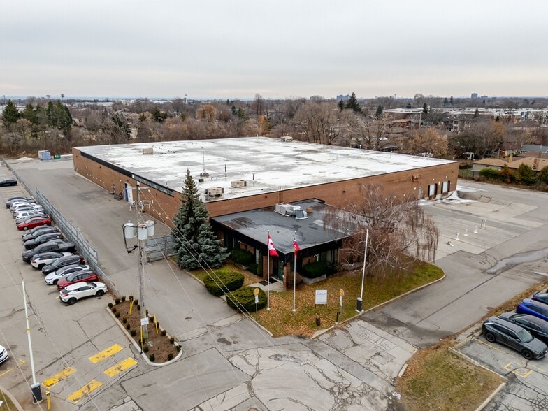 40 Butterick Rd, Toronto, ON for sale - Building Photo - Image 3 of 15